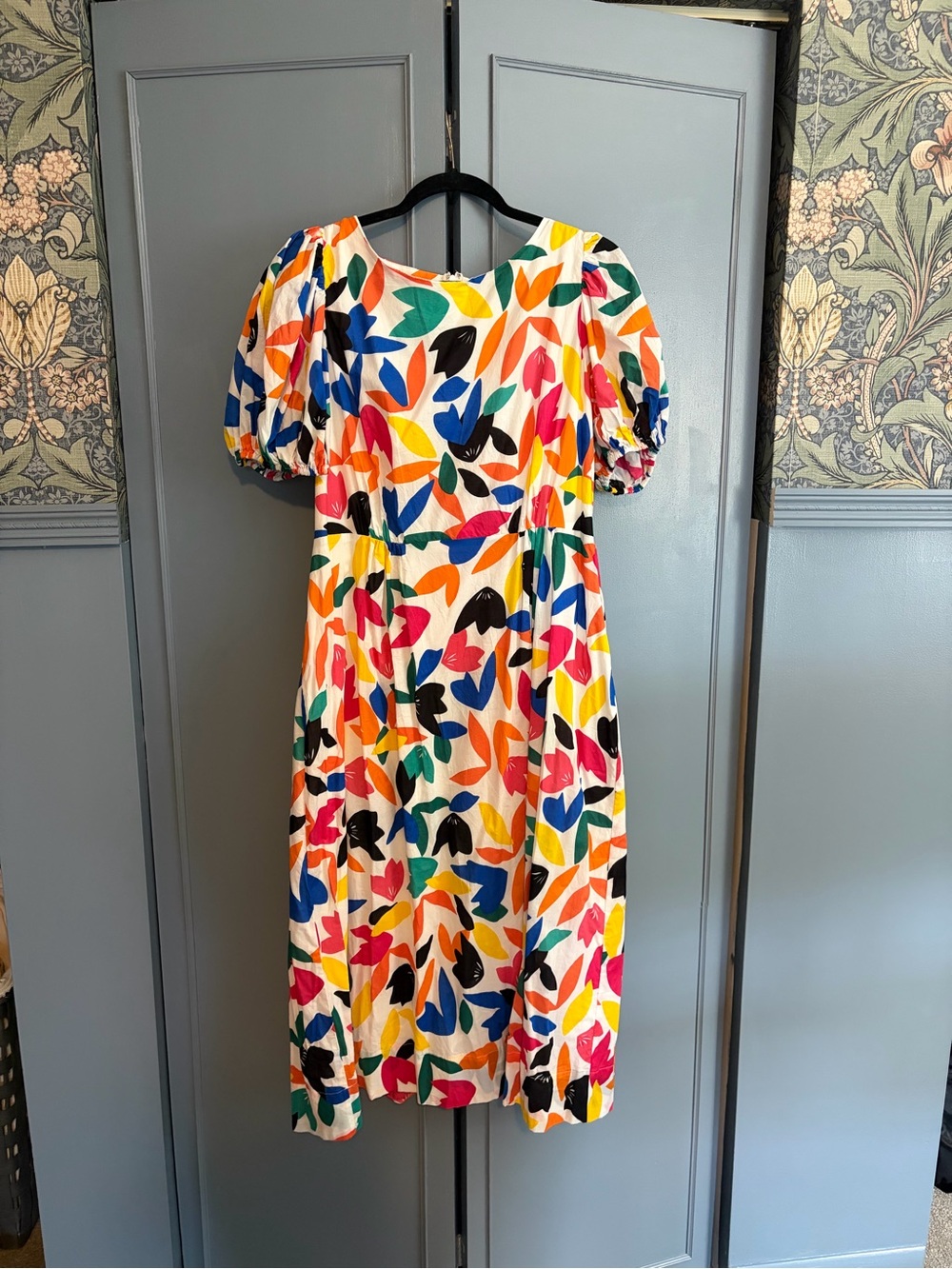 Calvin Klein White Midi Dress with Multicolor Leaf Print